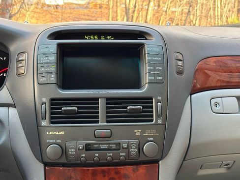 Used 2003 Lexus LS 430 RWD image 28