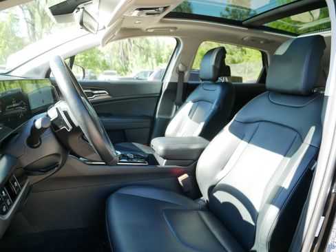 Certified 2023 Kia Sportage EX w/ EX Premium Package AWD/4WD image 35