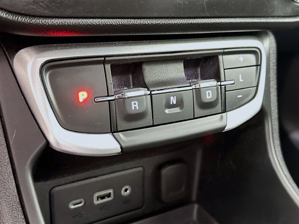 Used 2024 GMC Terrain SLE w/ Driver Convenience Package AWD/4WD image 18
