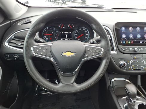 Used 2021 Chevrolet Malibu LT image 14