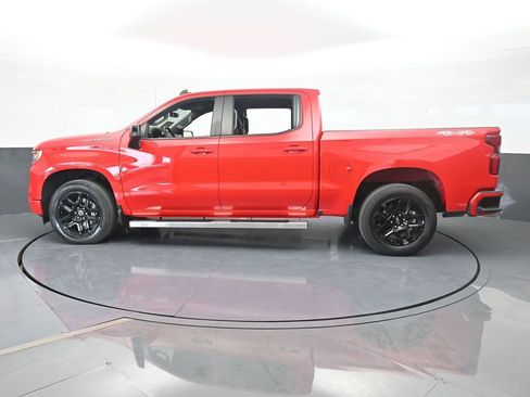 Used 2023 Chevrolet Silverado 1500 RST image 3