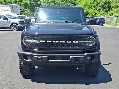 Used 2025 Ford Bronco Badlands AWD/4WD image 3