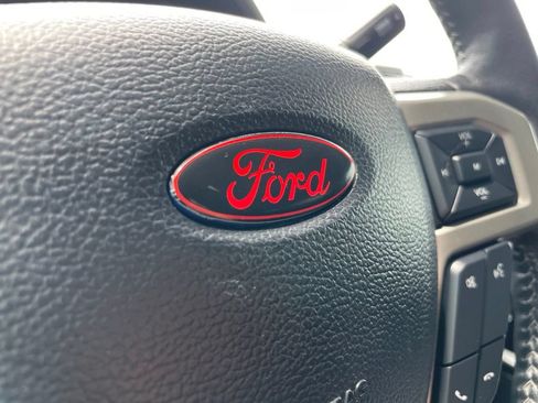 Used 2020 Ford F250 Lariat AWD/4WD image 14