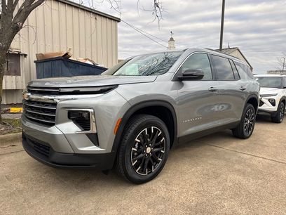 New 2026 Chevrolet Traverse LT w/ Sun and Wheel Package