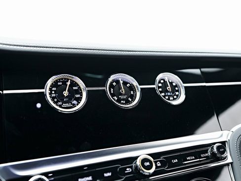 Used 2024 Bentley Continental GT image 80