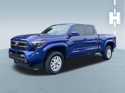 Used 2024 Toyota Tacoma SR5 w/ SR5 Upgrade Package RWD image 3