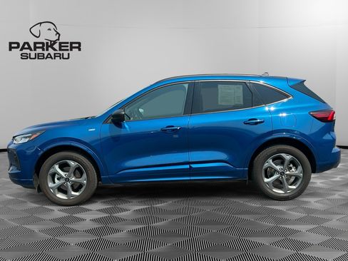 Used 2023 Ford Escape ST-Line w/ Tech Pack #1 AWD/4WD image 2