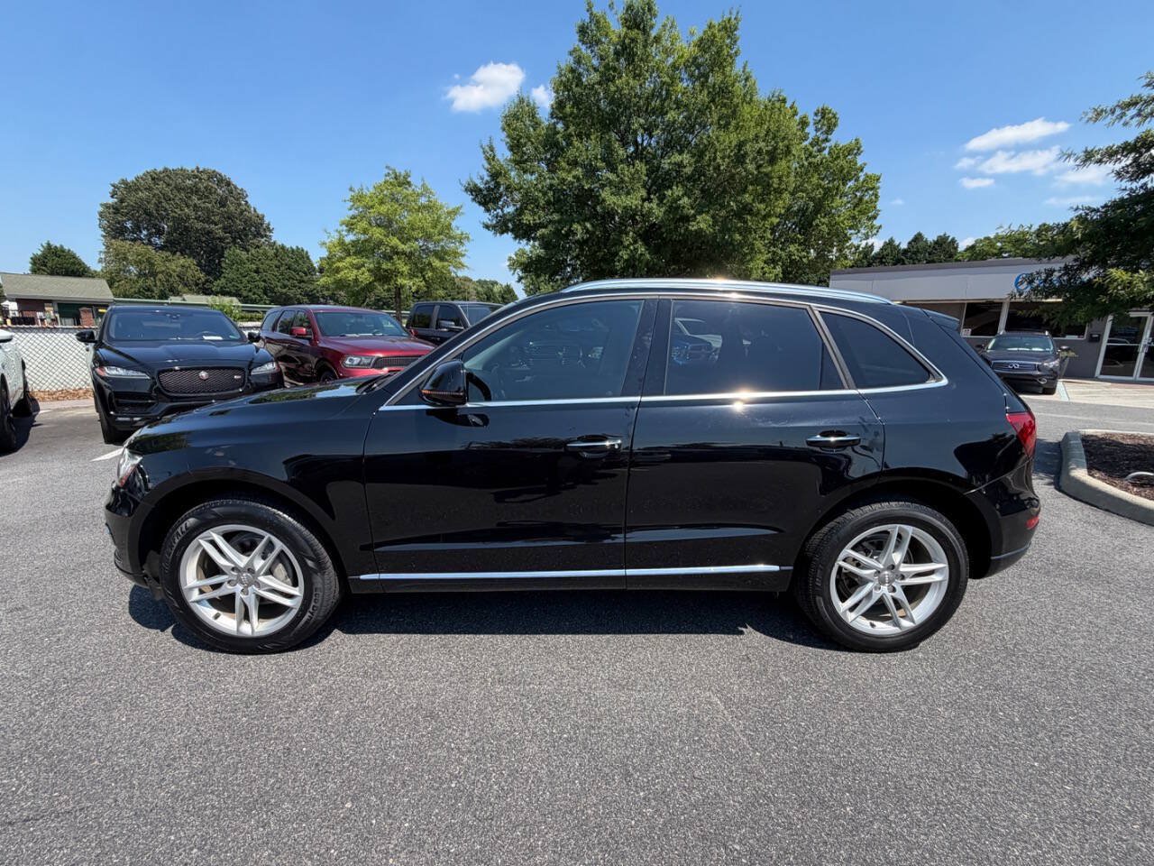 Used 2015 Audi Q5 2.0T Premium Plus w/ Technology Package AWD/4WD image 4