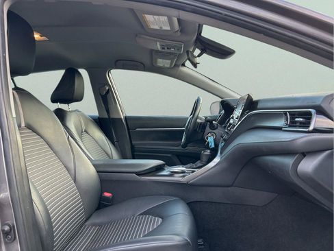 Used 2023 Toyota Camry SE image 29