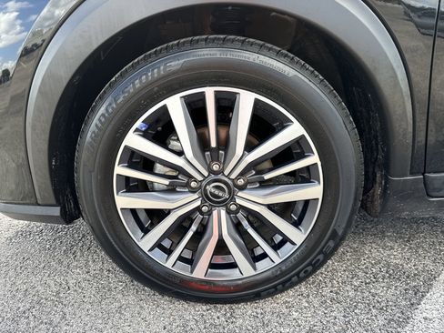 Used 2024 Nissan Kicks SR FWD image 18