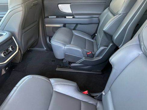New 2026 Ford Expedition Active RWD image 12