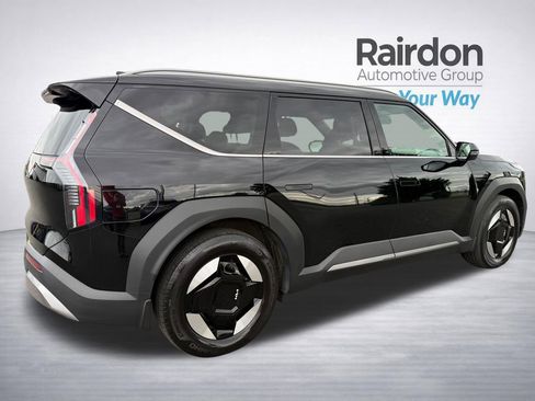 Certified 2024 Kia EV9 Wind AWD/4WD image 8