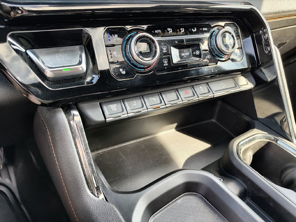 Used 2025 GMC Sierra 2500 AT4 w/ AT4 Premium Plus Package AWD/4WD image 27