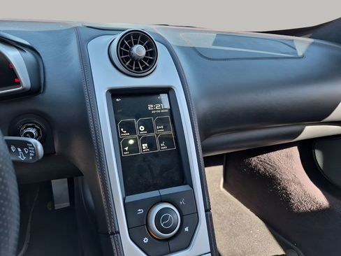 Used 2013 McLaren MP4-12C Spider image 31