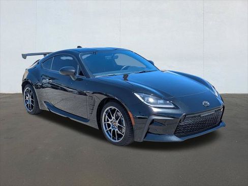 Used 2023 Toyota GR86 Premium w/ ALL Weather Mat Package (TMS) RWD image 7