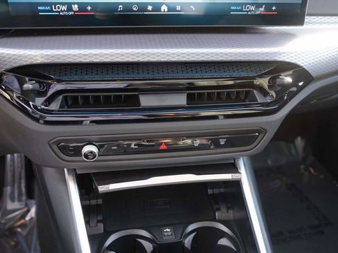 Used 2025 BMW M340i w/ Premium Package image 20