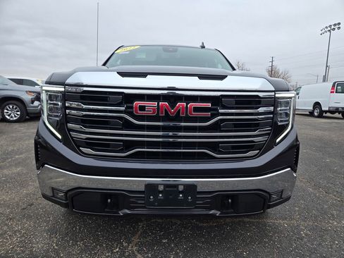 Used 2022 GMC Sierra 1500 SLT w/ SLT Convenience Package AWD/4WD image 39