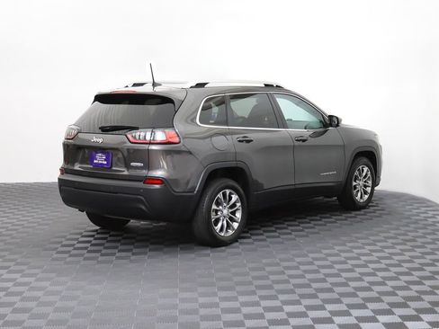 Used 2020 Jeep Cherokee Latitude Plus w/ Cold Weather Group FWD image 9
