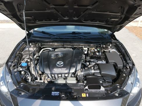Used 2016 MAZDA MAZDA3 i Sport w/ Preferred Equipment Package FWD image 33