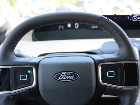 New 2026 Ford Expedition Active RWD image 16
