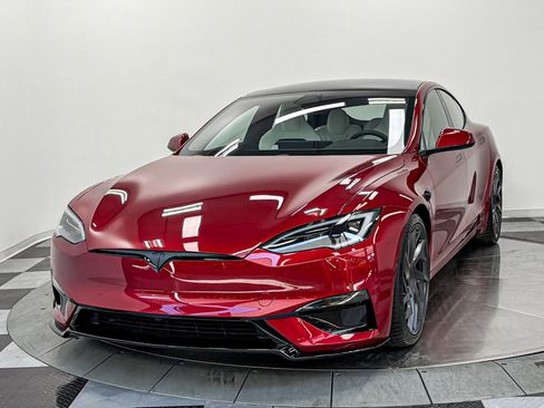 Used 2026 Tesla Model S Plaid AWD/4WD image 3