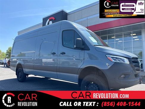 Used 2024 Mercedes-Benz Sprinter 2500 image 1