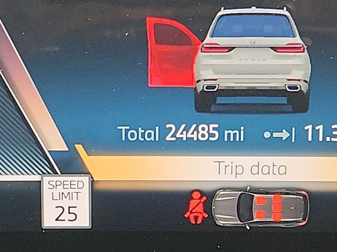 Certified 2024 BMW X7 xDrive40i w/ Executive Package image 18