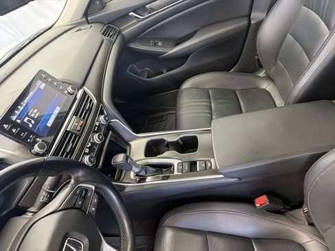 Used 2021 Honda Accord EX-L image 12