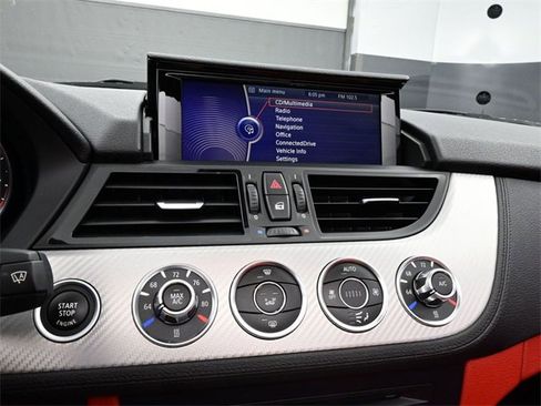 Used 2016 BMW Z4 sDrive28i image 10