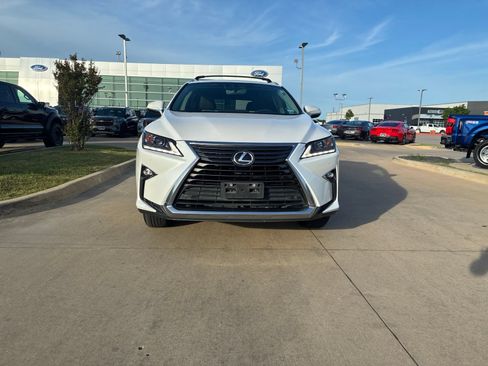 Used 2016 Lexus RX 350 FWD w/ Premium Package image 2