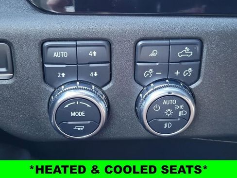 Used 2024 GMC Sierra 2500 SLT w/ SLT Premium Package image 16