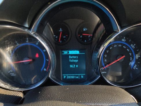 Used 2016 Chevrolet Cruze LT FWD image 23