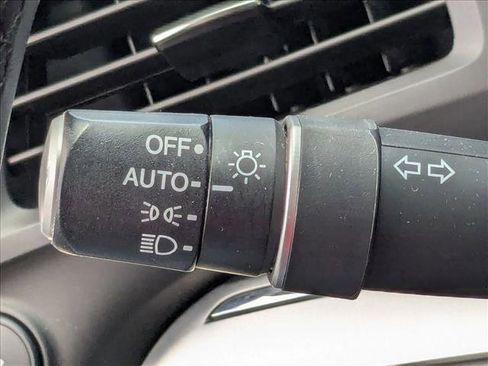 Used 2019 Acura ILX w/Premium Pkg image 13