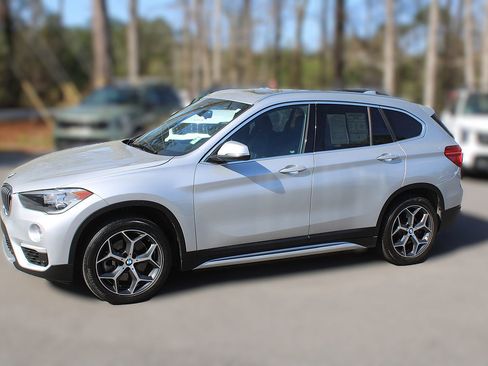 Used 2019 BMW X1 xDrive28i w/ Convenience Package image 4