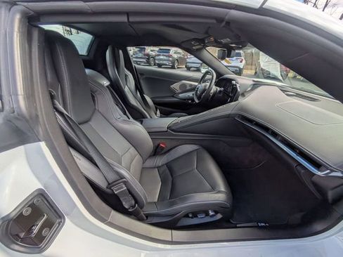 Used 2023 Chevrolet Corvette Stingray w/ Z51 Performance Package image 29