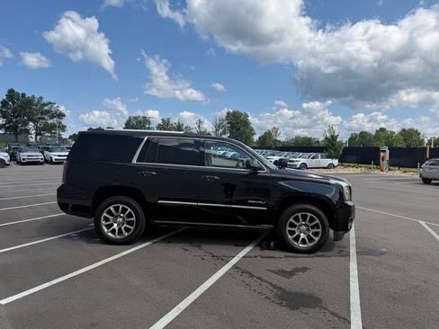 Used 2015 GMC Yukon Denali w/ Premium Package RWD image 7