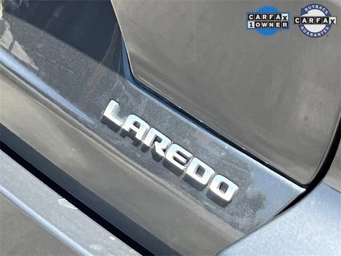 Certified 2025 Jeep Grand Cherokee Laredo X image 10