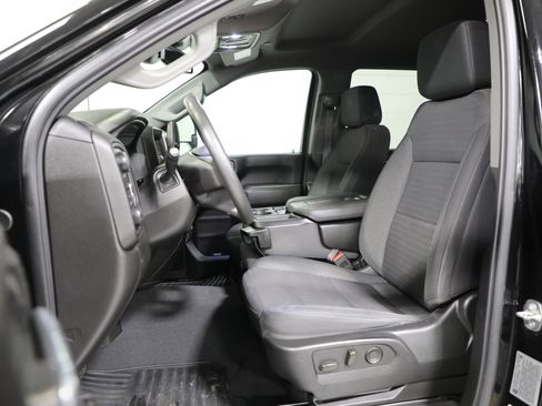 Certified 2024 Chevrolet Silverado 2500 Custom w/ Custom Value Package image 11