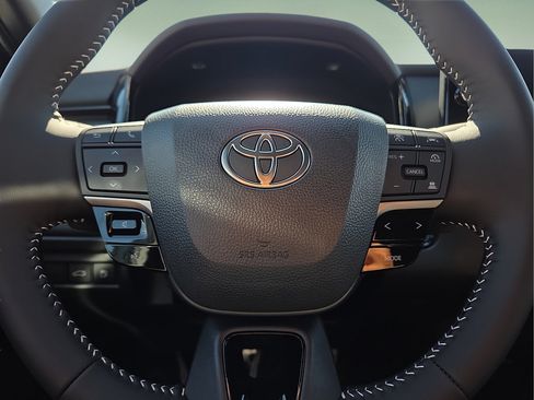New 2026 Toyota Camry SE FWD image 25