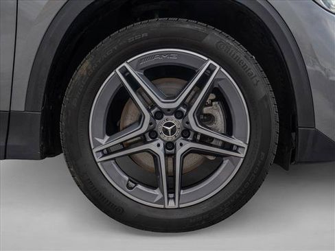 Used 2023 Mercedes-Benz GLA 250 4MATIC w/ AMG Line Exterior image 11