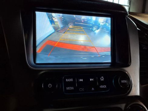 Used 2017 Chevrolet Tahoe LT image 23