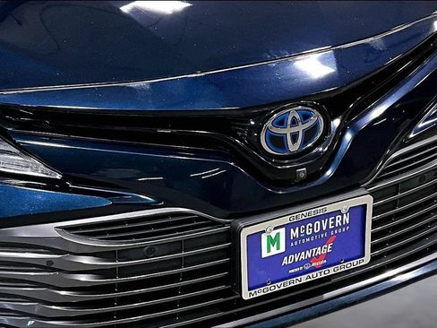 Used 2018 Toyota Camry XLE w/ Audio Package FWD image 32