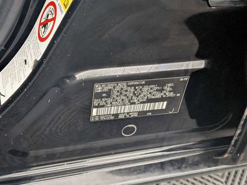 Used 2009 Toyota RAV4 image 30