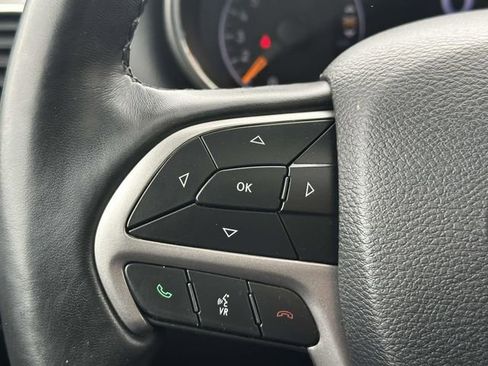 Used 2020 Jeep Grand Cherokee Limited image 12