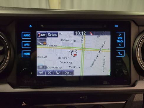 Used 2019 Toyota Tacoma TRD Sport image 17