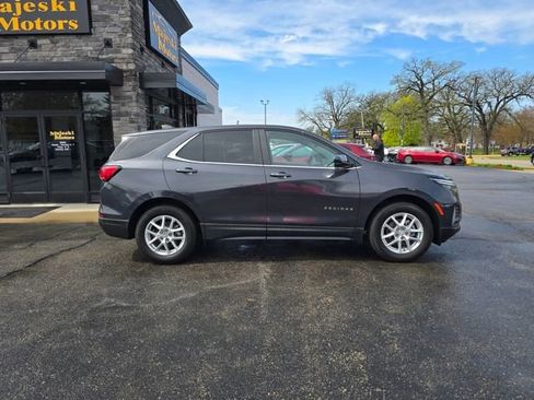 Used 2023 Chevrolet Equinox LT image 8
