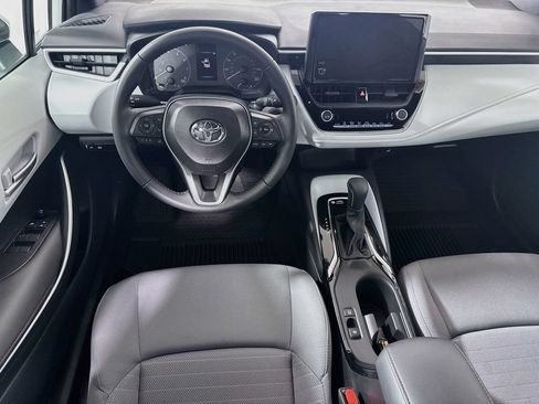 Used 2025 Toyota Corolla SE FWD image 22