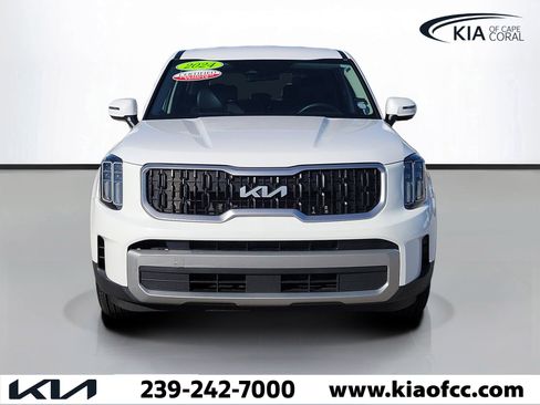 Certified 2024 Kia Telluride LX FWD image 2