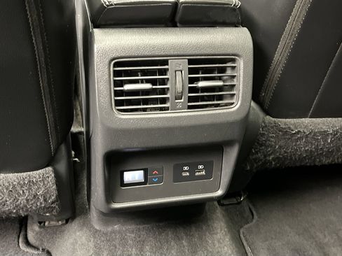 Used 2021 Nissan Rogue SL image 12