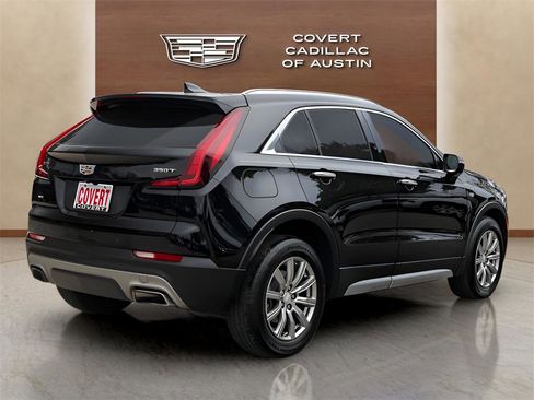 Used 2021 Cadillac XT4 Premium Luxury image 4